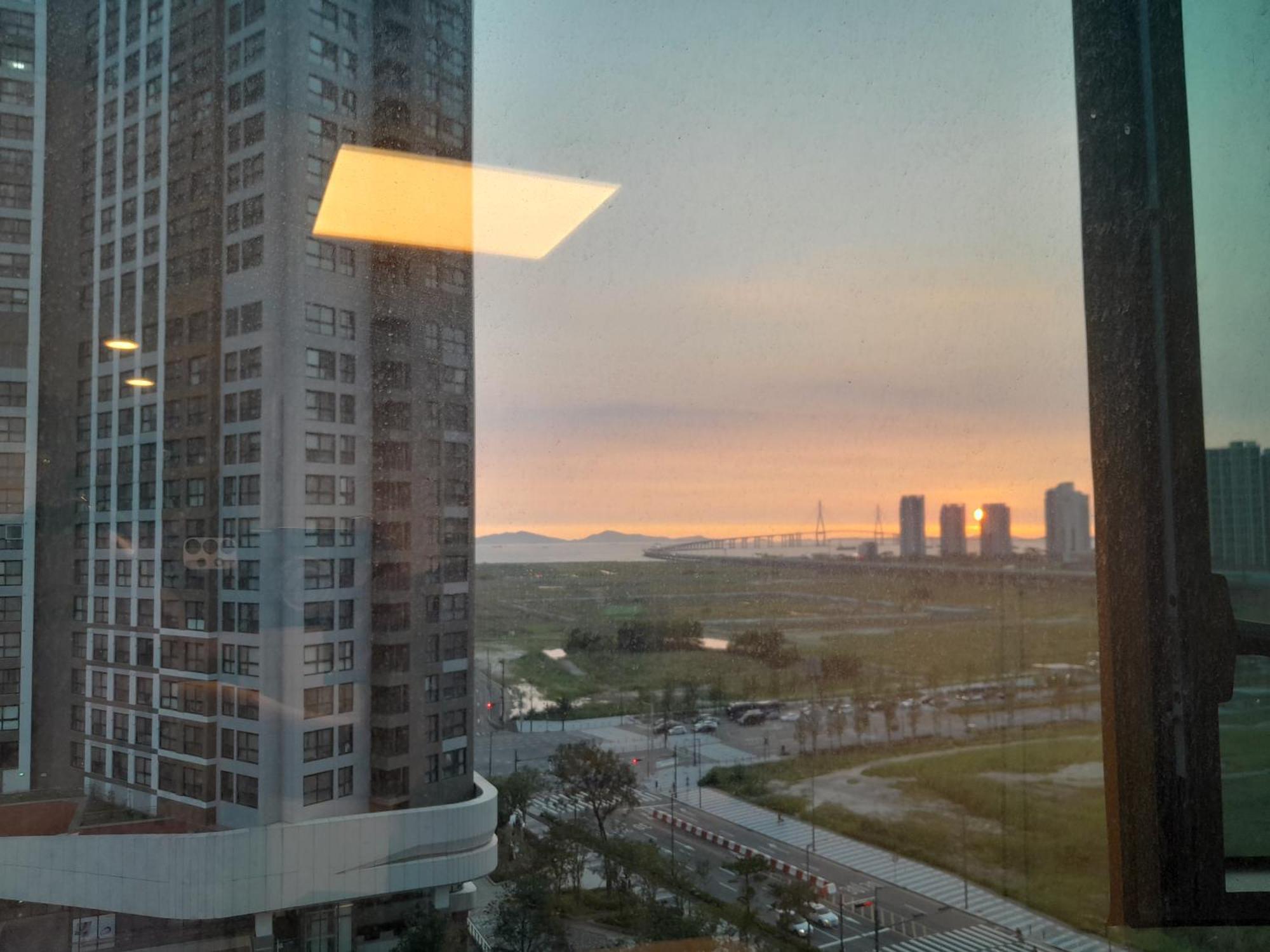 Songdo Halla Westernpark-Seaviewroom Hotel-바다전망 Incheon Extérieur photo